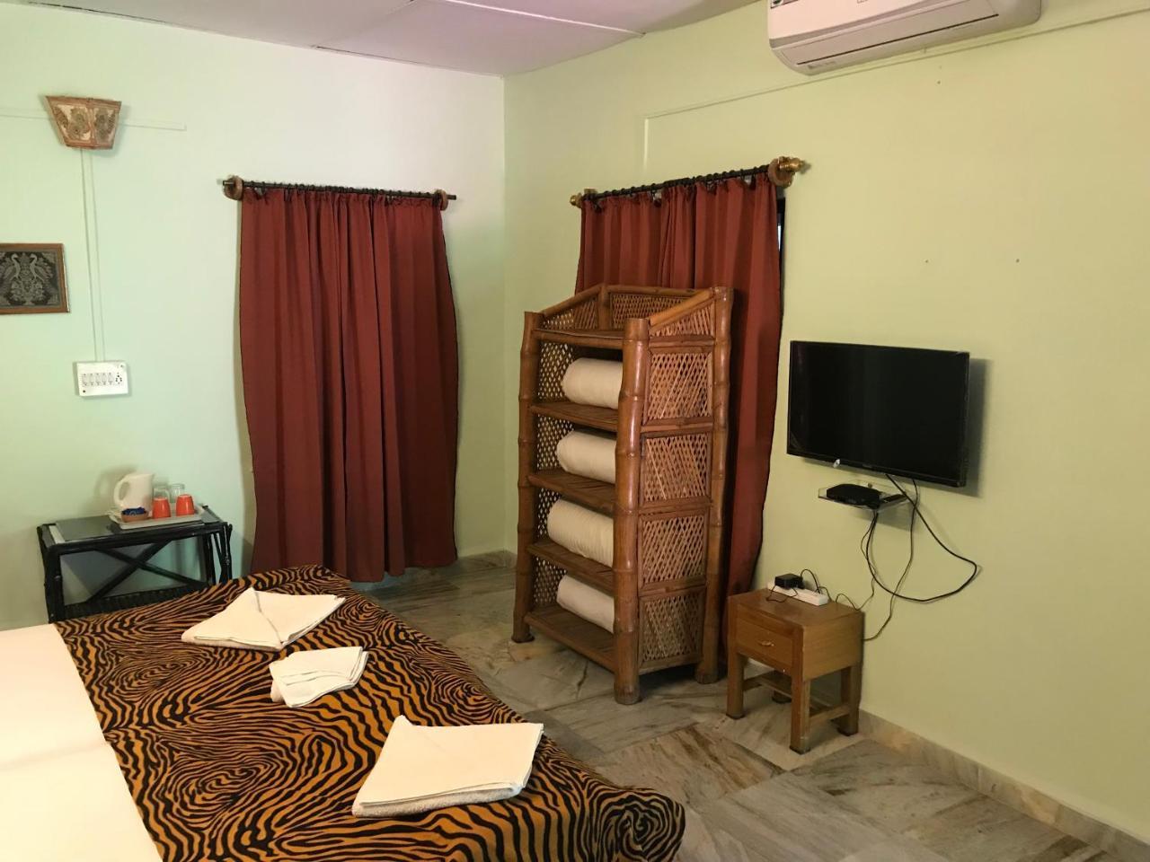 Baaz Jungle Resort Khawāsa エクステリア 写真