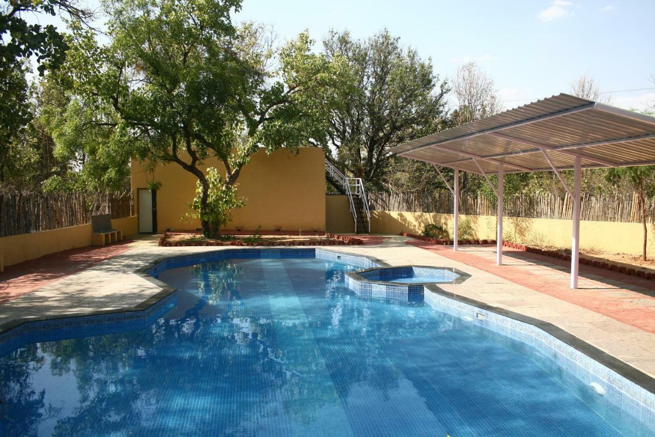 Baaz Jungle Resort Khawāsa エクステリア 写真
