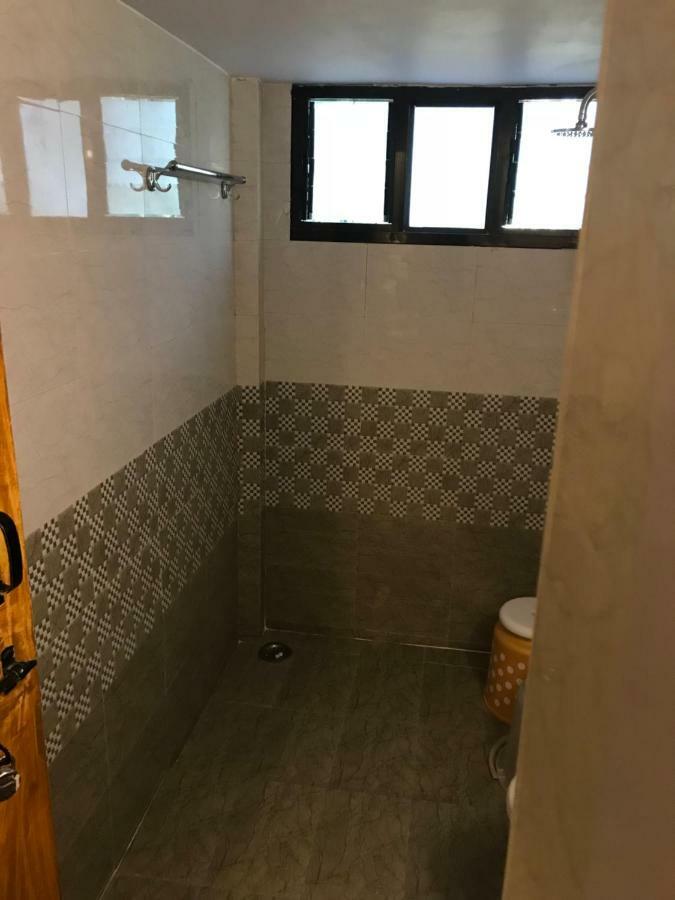 Baaz Jungle Resort Khawāsa エクステリア 写真